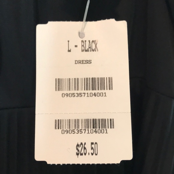 black dress! Summer date night is calling! - Picture 7 of 9